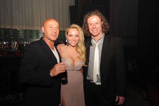 Don Guezen (HBOK), Zimra en Jeroen van Bemmelen (HAV) genieten van een mooie avond