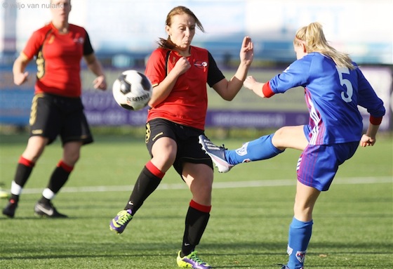 Foto Wiljo van Nuland: Donna van Rossum was een van de uitblinkers aan de kant van Buitenveldert