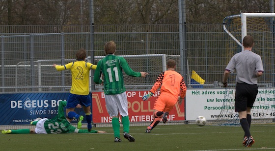 Stef Leliveld scoort