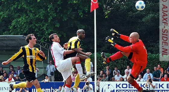 Raymond Dirven, heir namens DWV in actie tegen Ajax, stapt over van CSW naar Chabab 