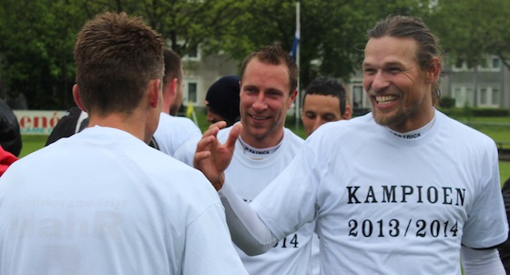 t shirt kampioen