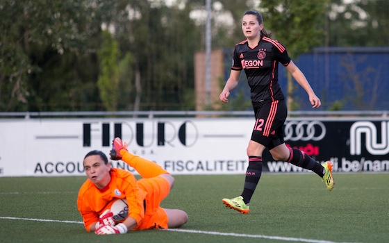 Eshly Bakker scoorde drie keer tegen Gent