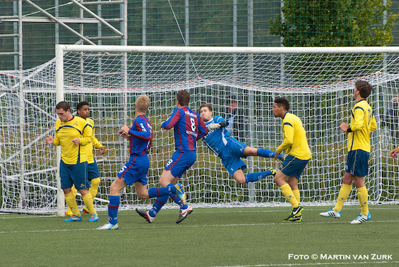 Foto Martin van Zurk: Abcoude JOS Watergraafsmer eindigde in 1-1