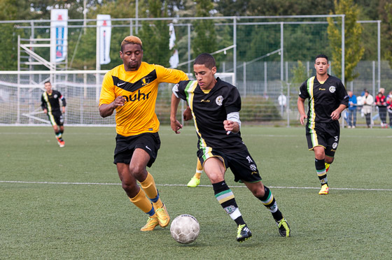 Foto Jeroen de Kock: Pittige duels maar geen goals in de finale tussen Swift en Zeeburgia