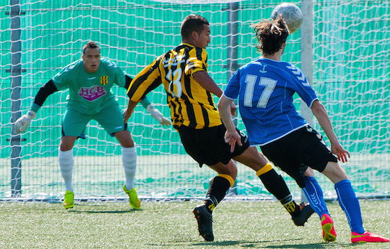 Foto Martin van Zurk: OFC won op de finaledag overtuigend van WVHEDW