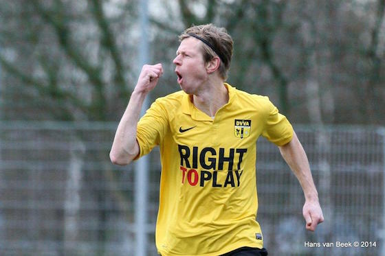 Teun Meurs heeft net voor de 0-1 gezorgd en laat dat weten ook