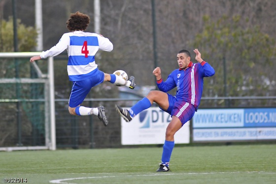Desley Douglas op zijn normale positie. Foto: Jos Spitteler