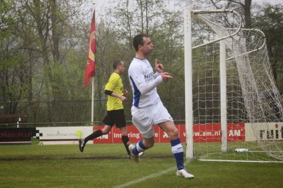 Doelpunt celebration Daniel Schermer