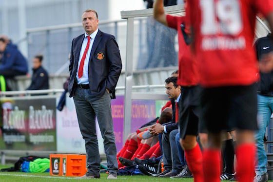 Foto AFC.nl : Bart Logchies ziet mogelijkheden voor zijn ploeg tegen FC Emmen