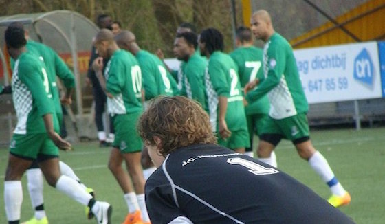 Den heeten baalt na weer een goal