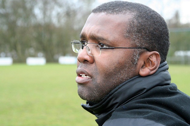 Hesdey Tevreden tekst