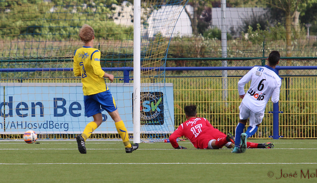 20160904 Legmeervogels Purmersteijn foto Jose Mol doelpunt Yassin el Yaakoubi