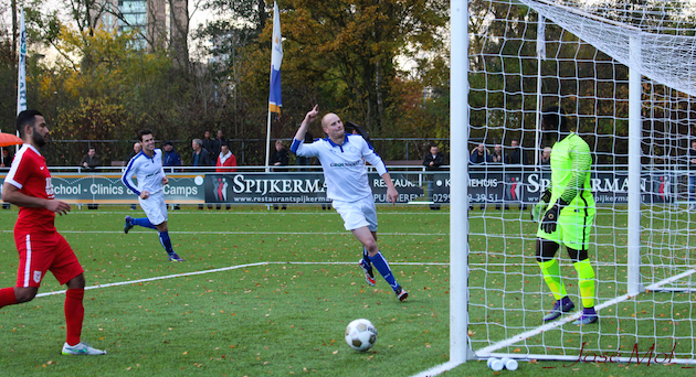 20161106-purmersteijn-zeeburgia-foto-jose-mol-doelpunt-eijkenaar