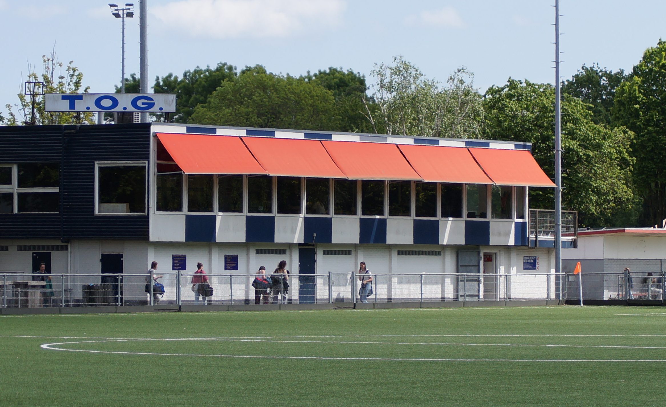 Sporting Martinus bereikt oude vorm. FC Abcoude kansloos in Rotterdam. SV De Meer in blessuretijd na