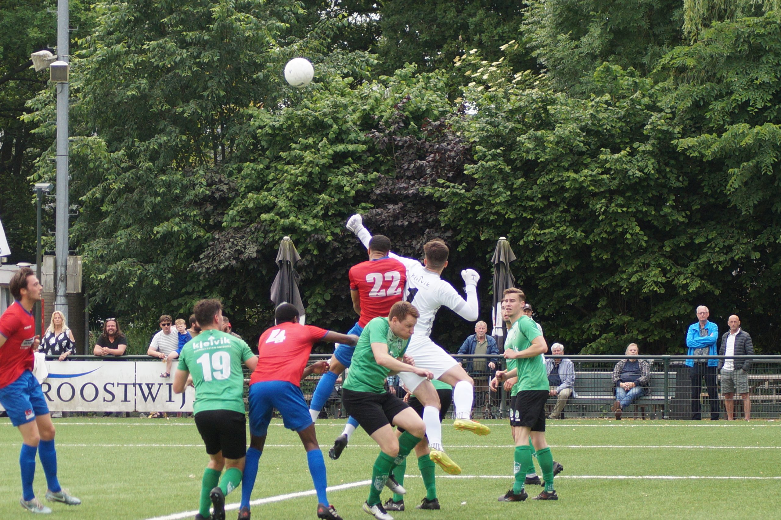 JOS/Watergraafsmeer komt de overwinning toe tegen stug Heino