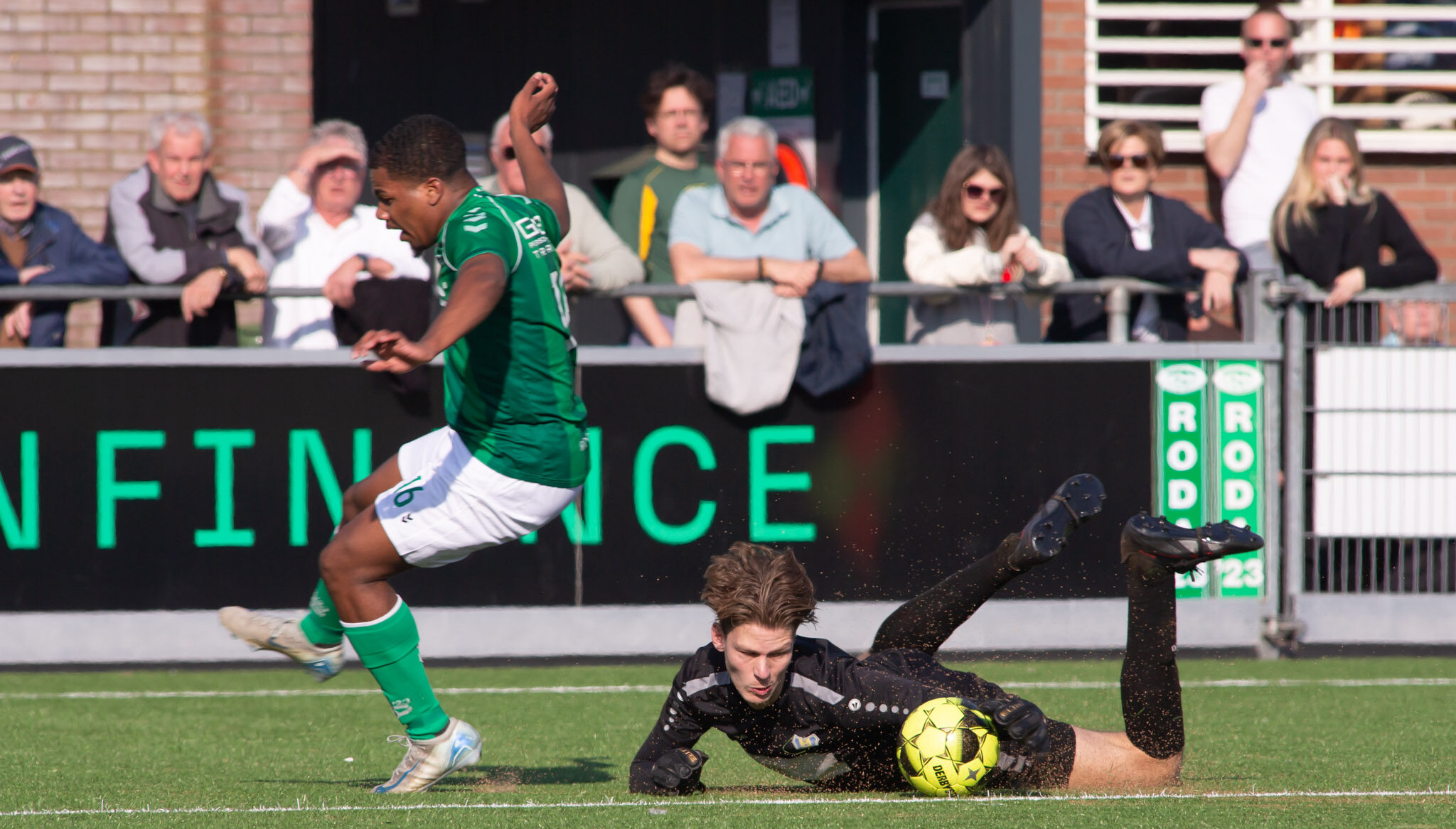 RODA ’23 knokt zich langs Berghem Sport en behoudt koppositie