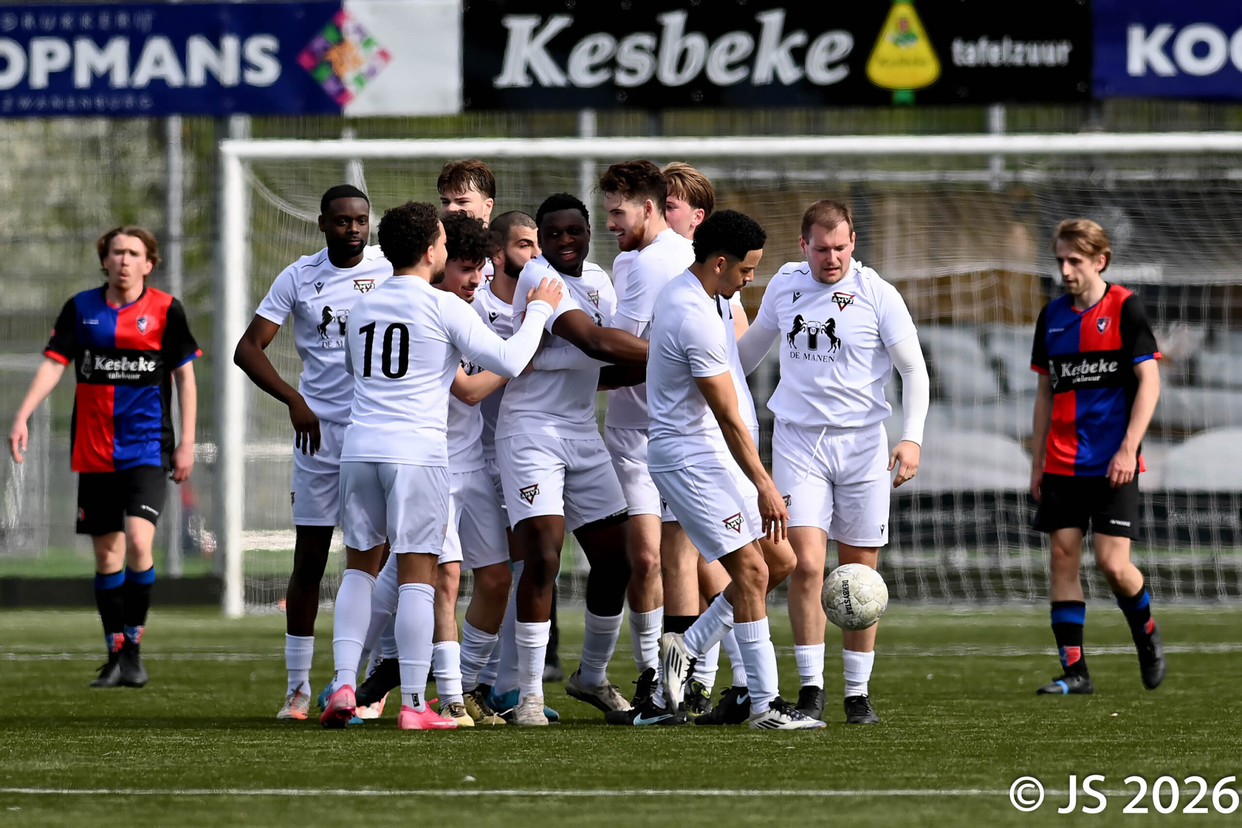 AMVJ verpest titelfeest Zwanenburg