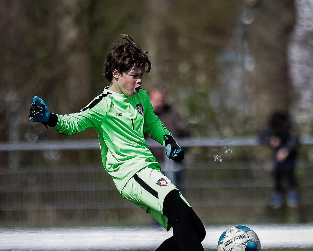 Van Amsterdam naar Amerika | Droomtransfer voor jonge keeper Niko Valvo (12). Atletico Amsterdam-tal